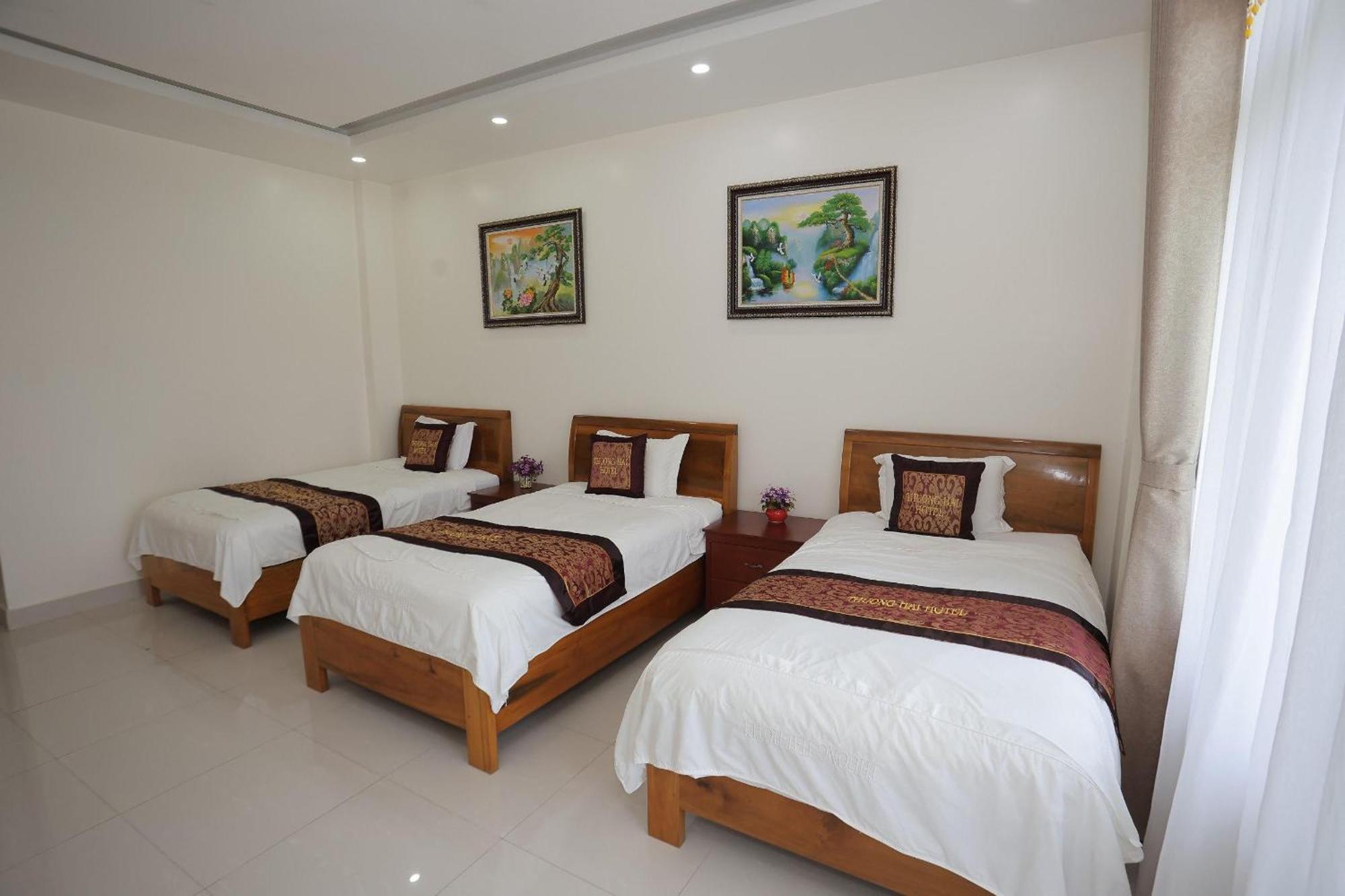 Phong Nha Jasmine Hostel & Roof Top Bar Exterior photo
