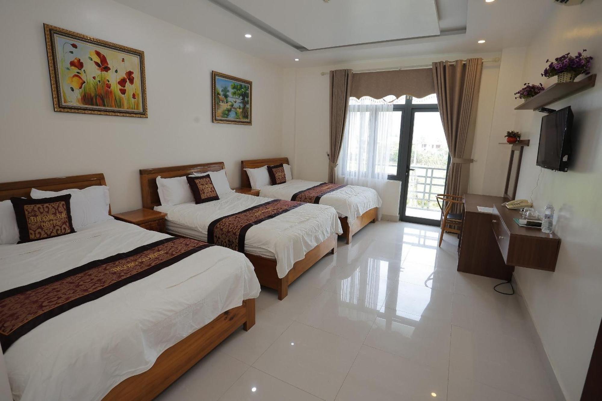 Phong Nha Jasmine Hostel & Roof Top Bar Exterior photo